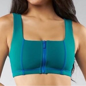 Buffbunny-Dive Zip Sports Bra